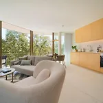 The Luminous By Lovely Memories - Pool Access Apartment *