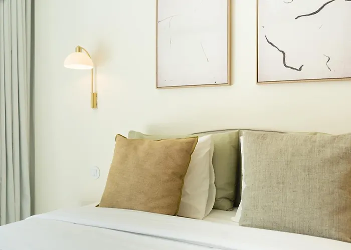 The Luminous By Lovely Memories - Pool Access